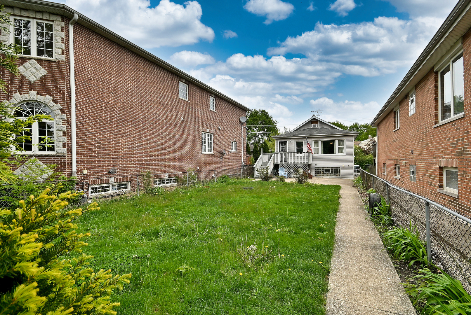 4439 N Newland Avenue, Harwood Heights, IL