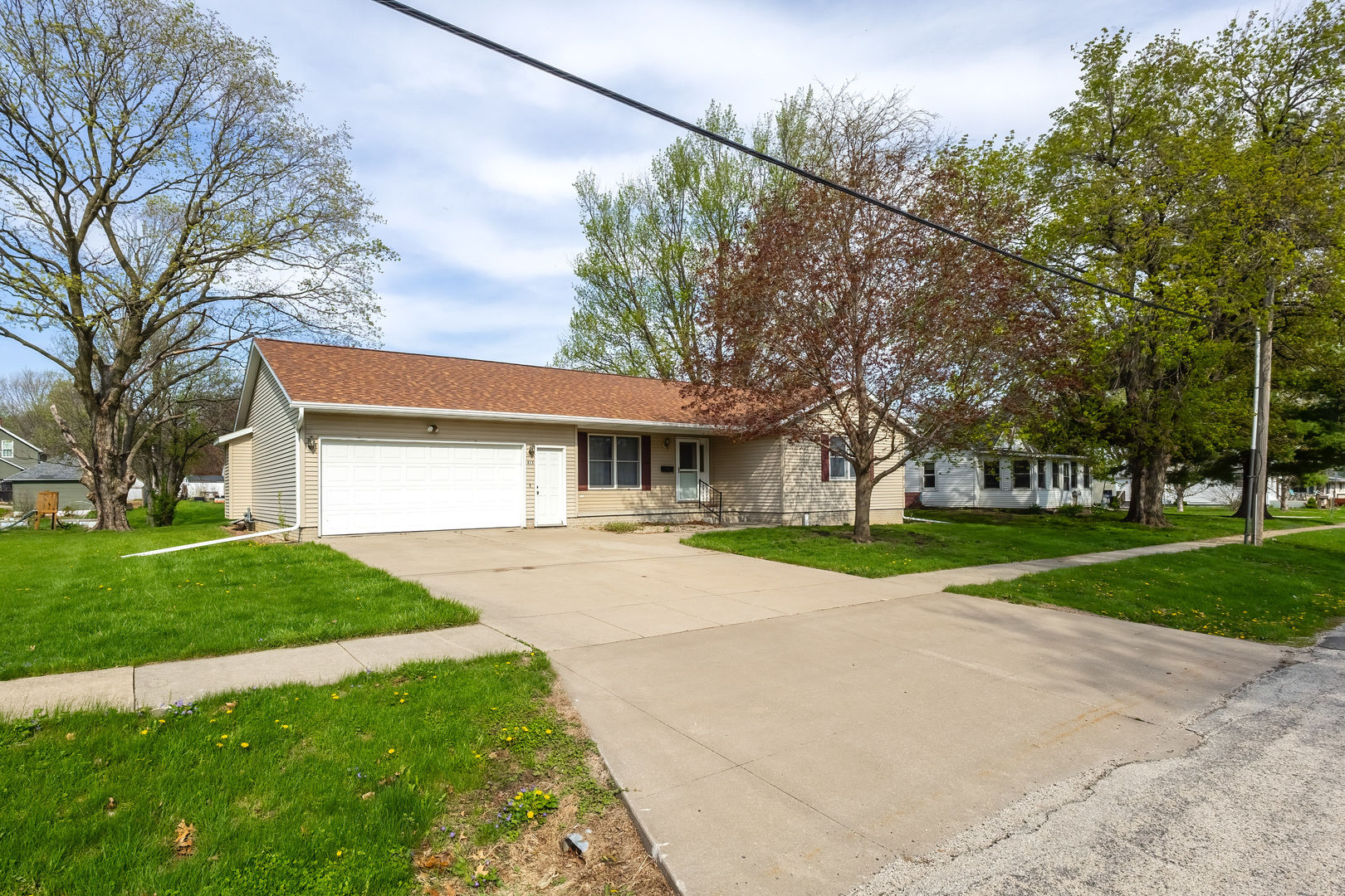 413 N East Street, Cambridge, IL