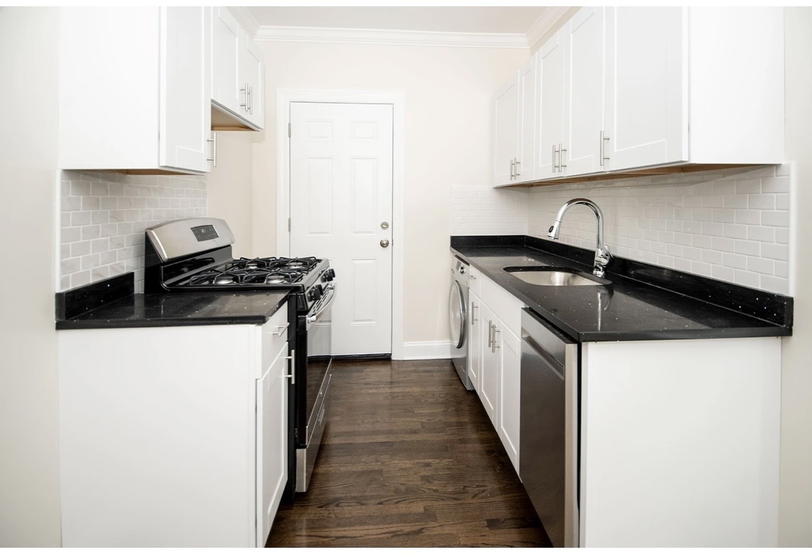 3817 N Greenview Avenue #2W, Chicago, IL