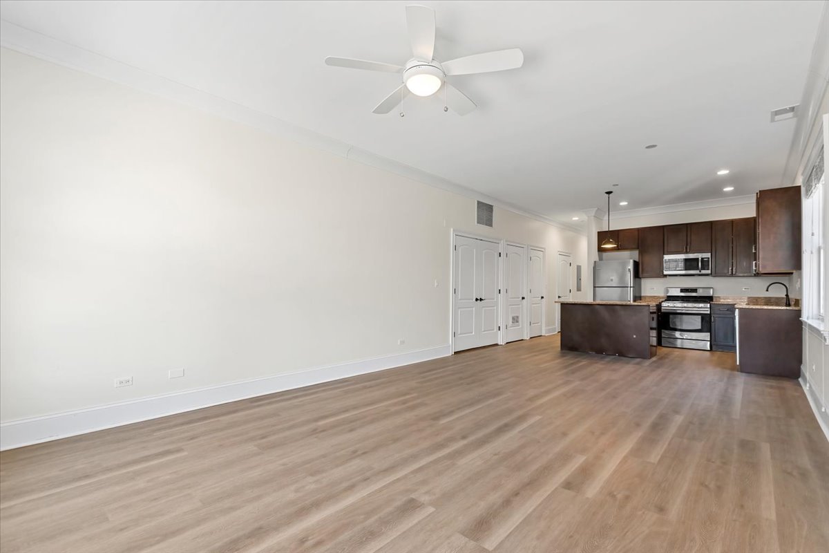 2500 Green Bay Road #201, Evanston, IL