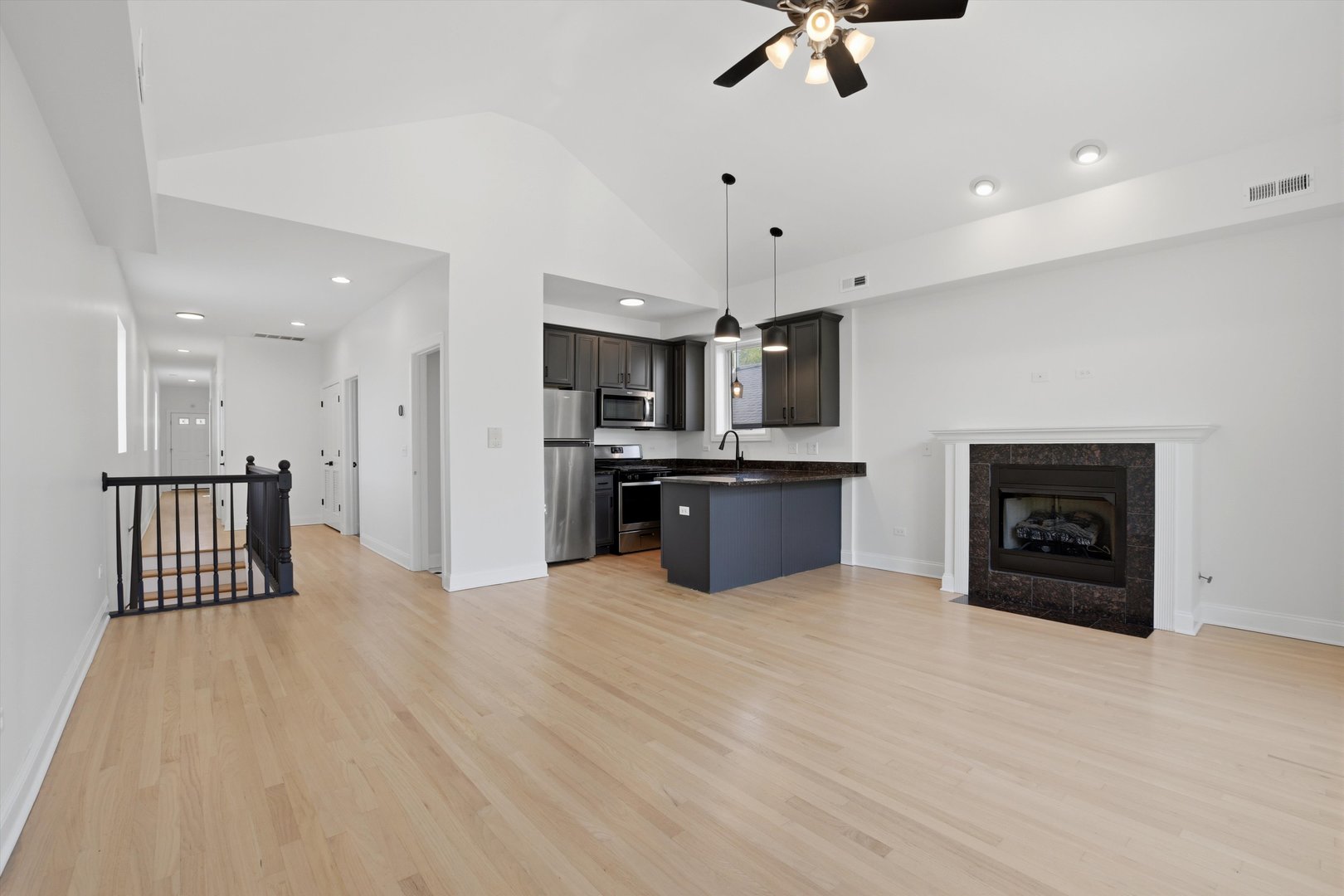 6534 S Kimbark Avenue #3, Chicago, IL