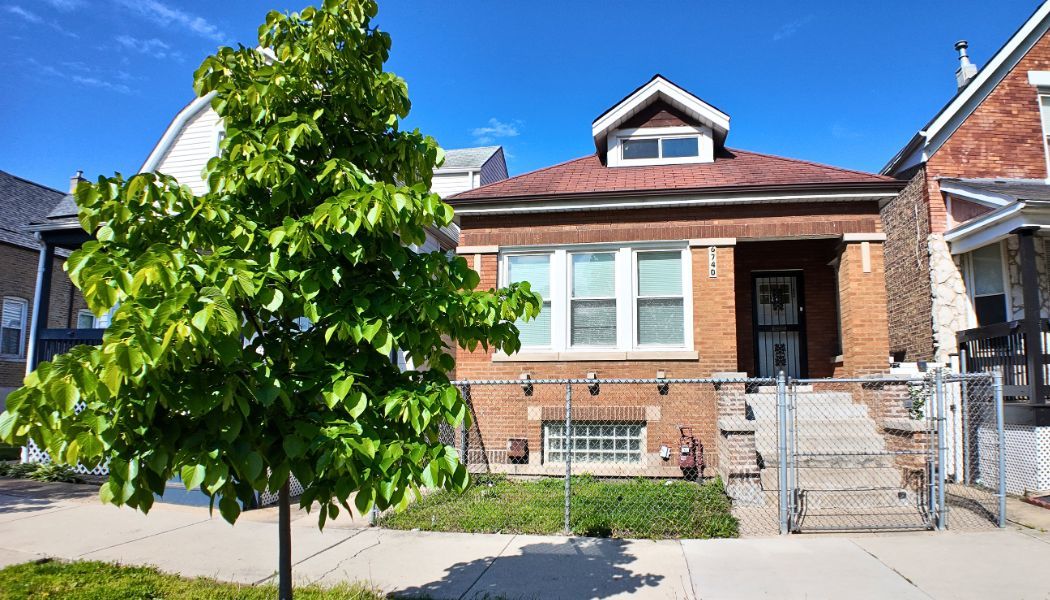6740 S Laflin Street, Chicago, IL