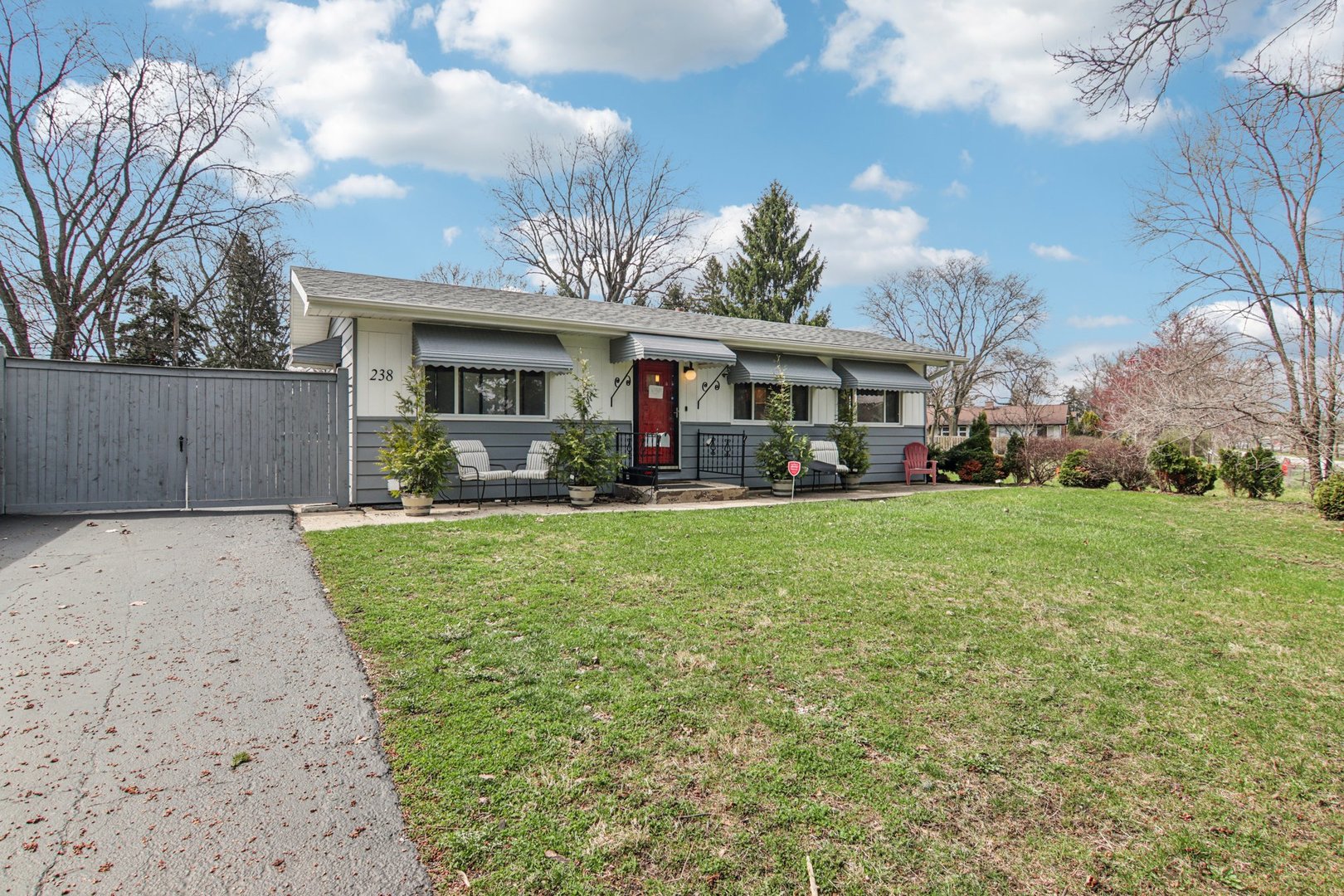 238 Frontage Road, Northfield, IL