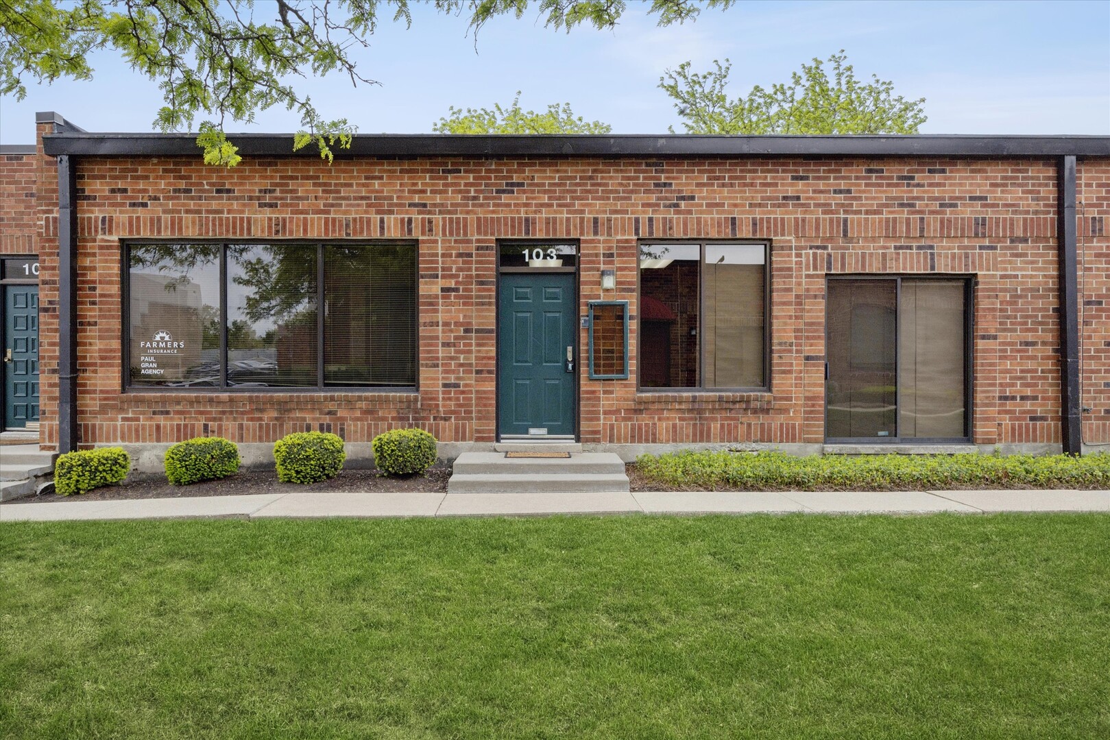 414 Plaza Drive #103, Westmont, IL