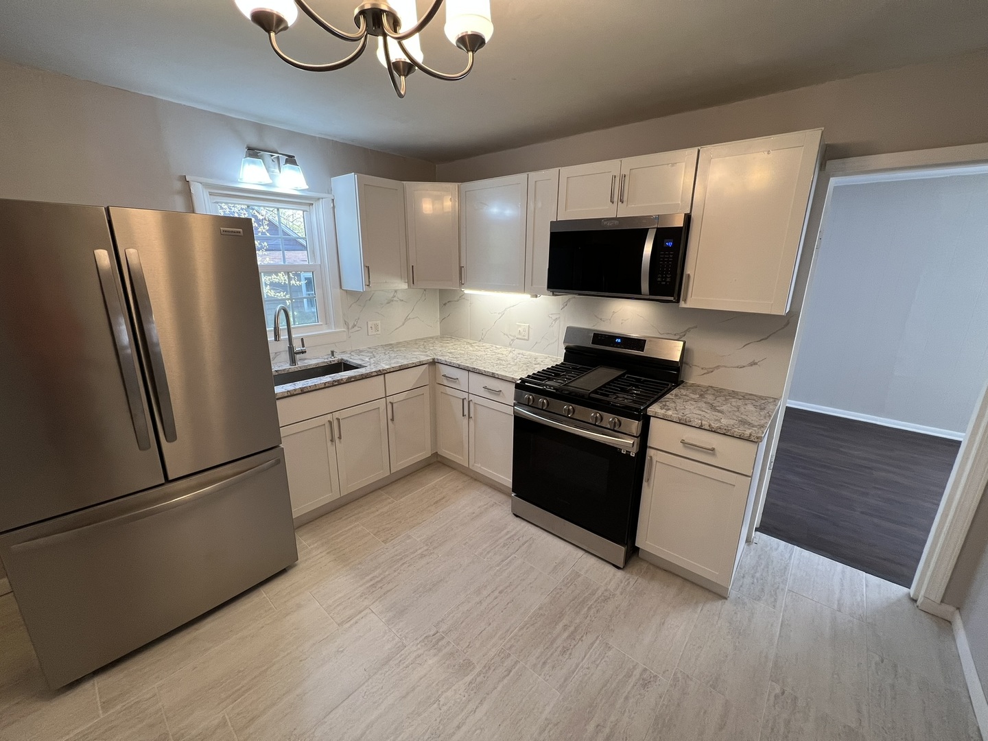 936 Russell Place, Mundelein, IL
