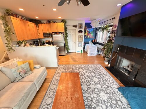 842 N Racine Avenue #202, Chicago, IL
