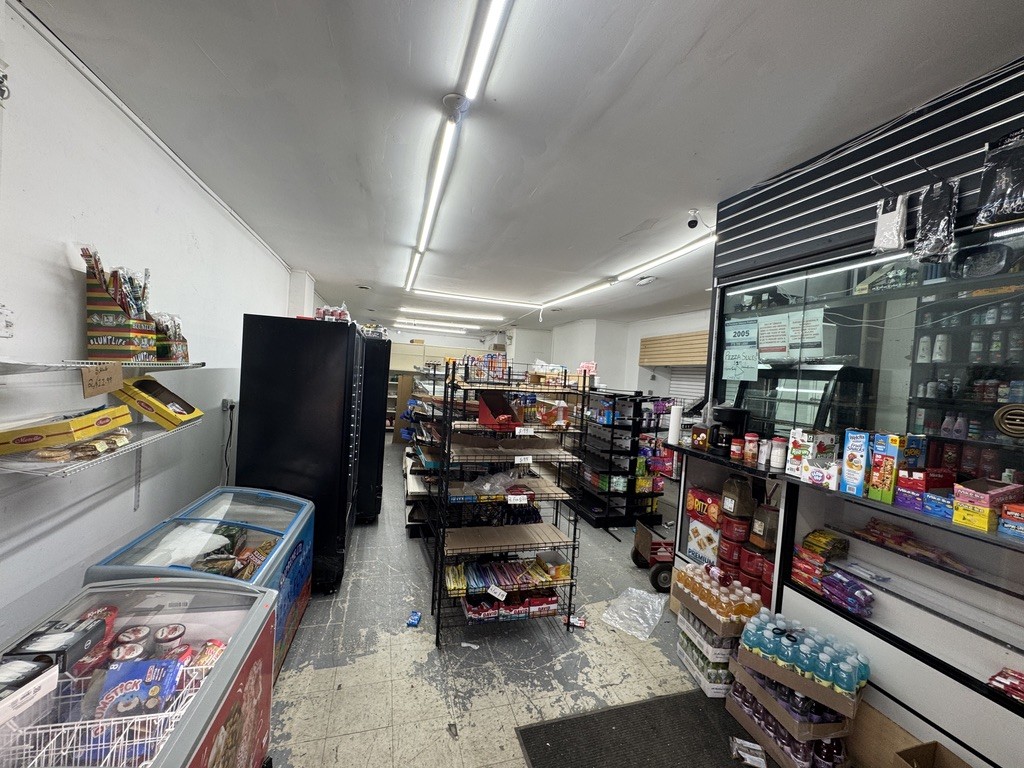 401 S Cicero Avenue, Chicago, IL