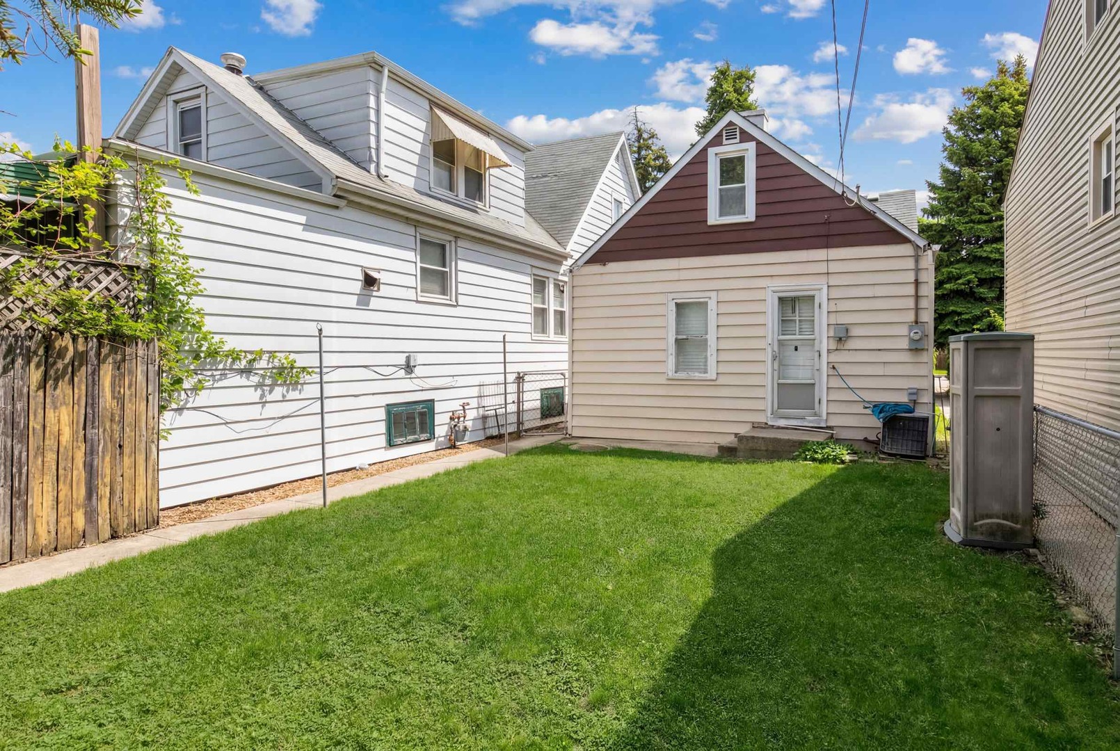 4438 N Narragansett Avenue, Harwood Heights, IL