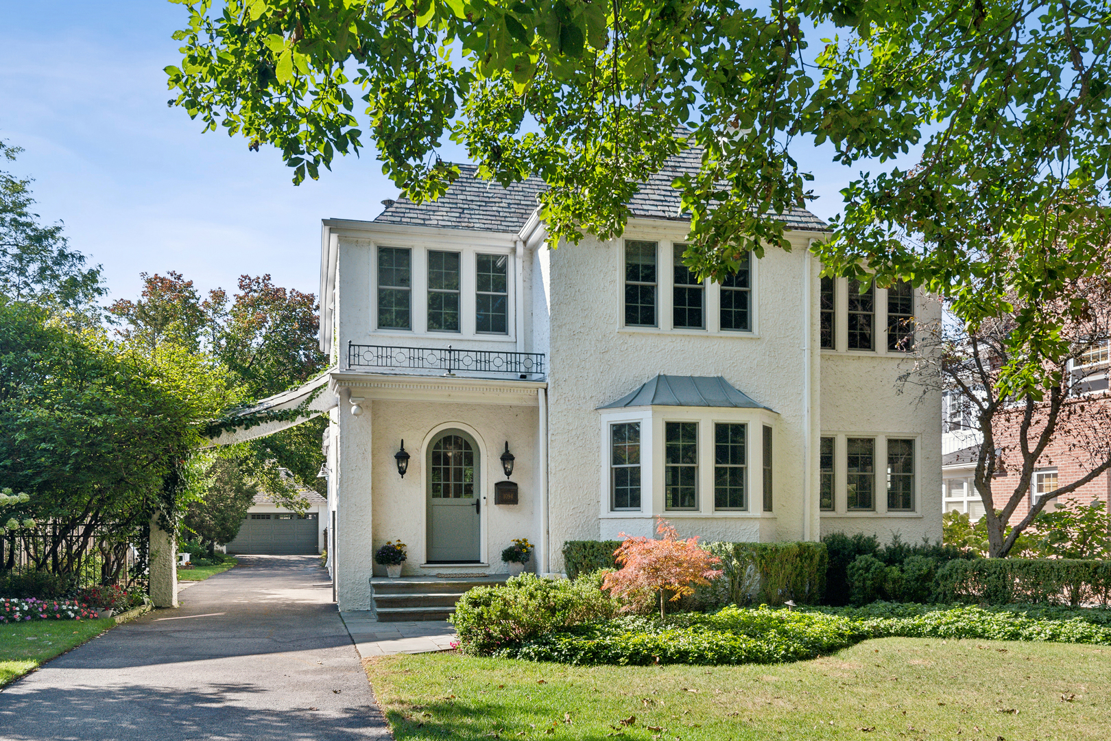 1094 Pine Street, Winnetka, IL