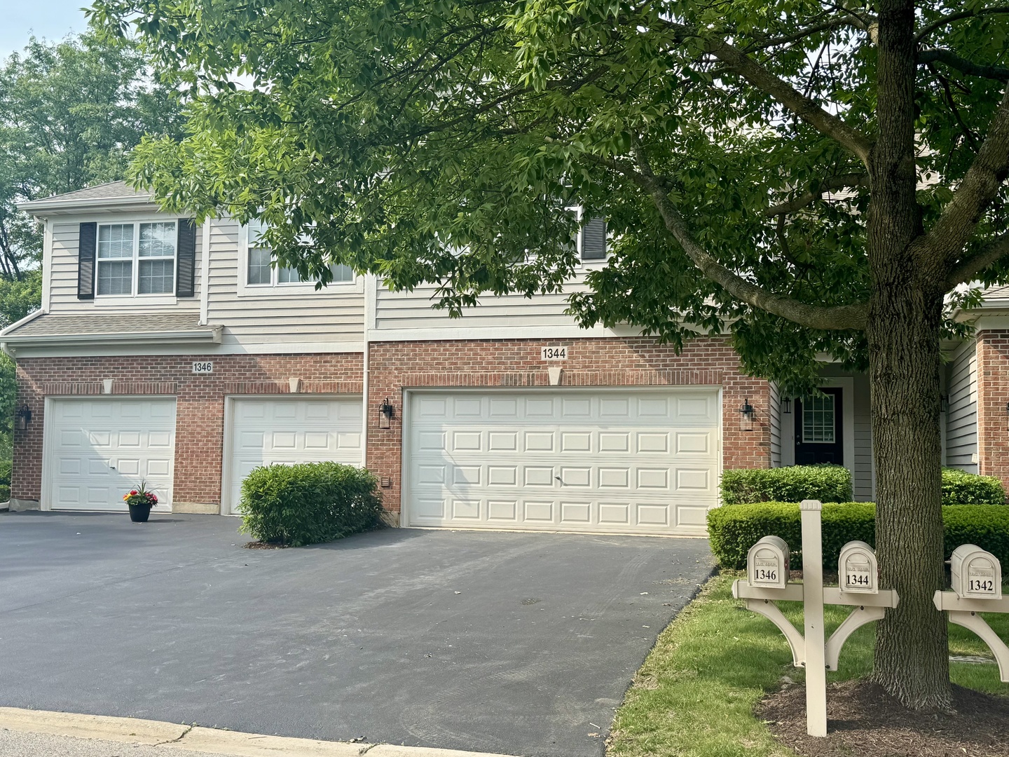 1344 Danada Court, Naperville, IL