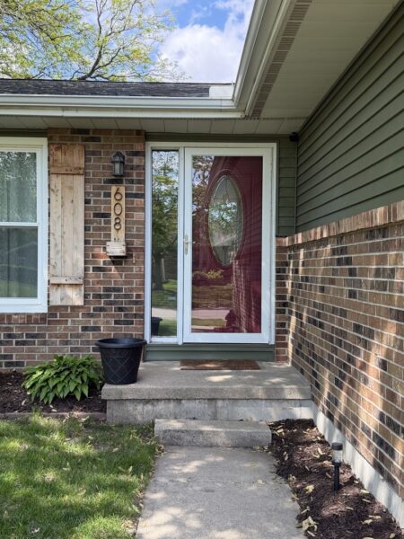608 Greenridge Drive, Sterling, IL