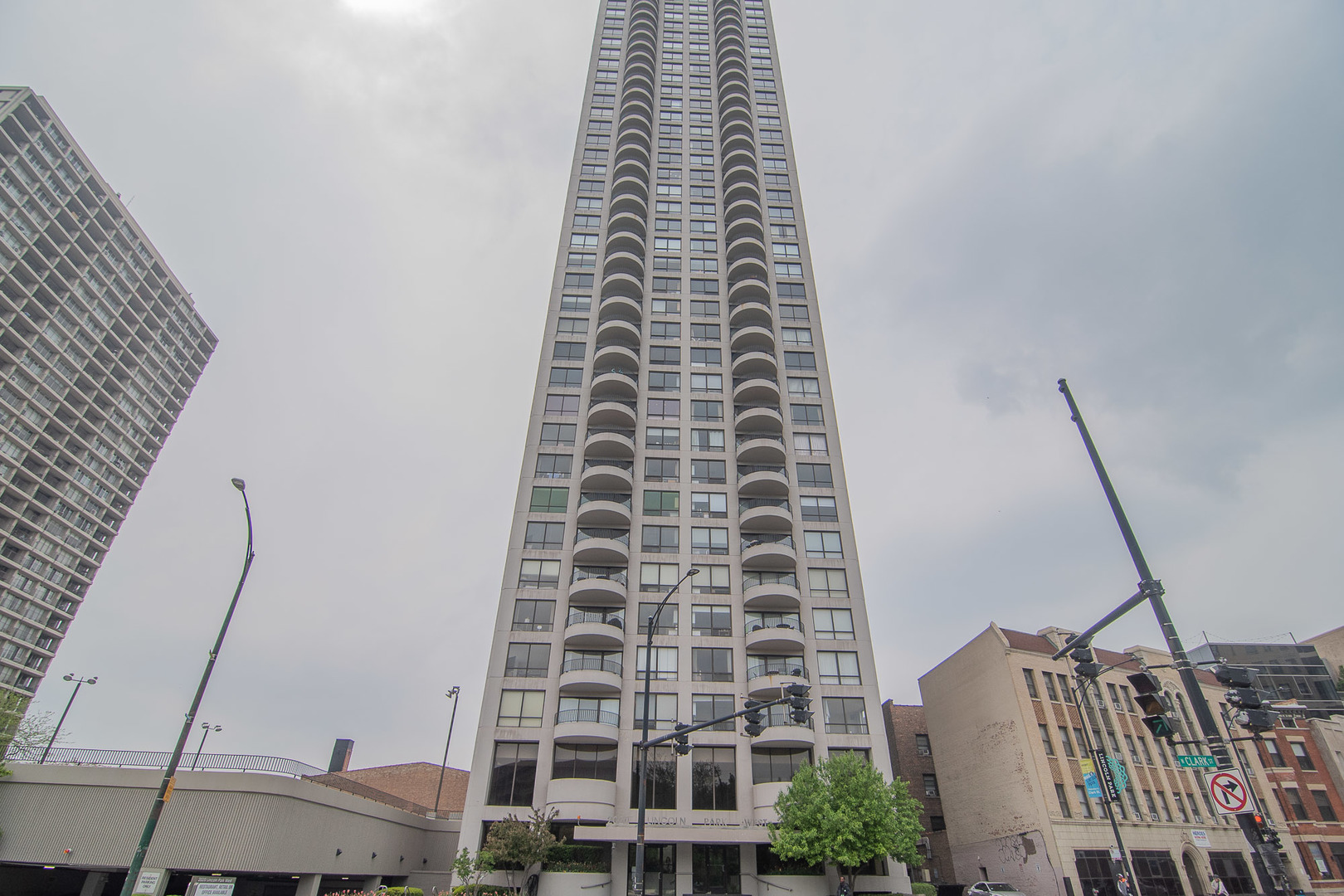 2020 N Lincoln Park W #22K, Chicago, IL