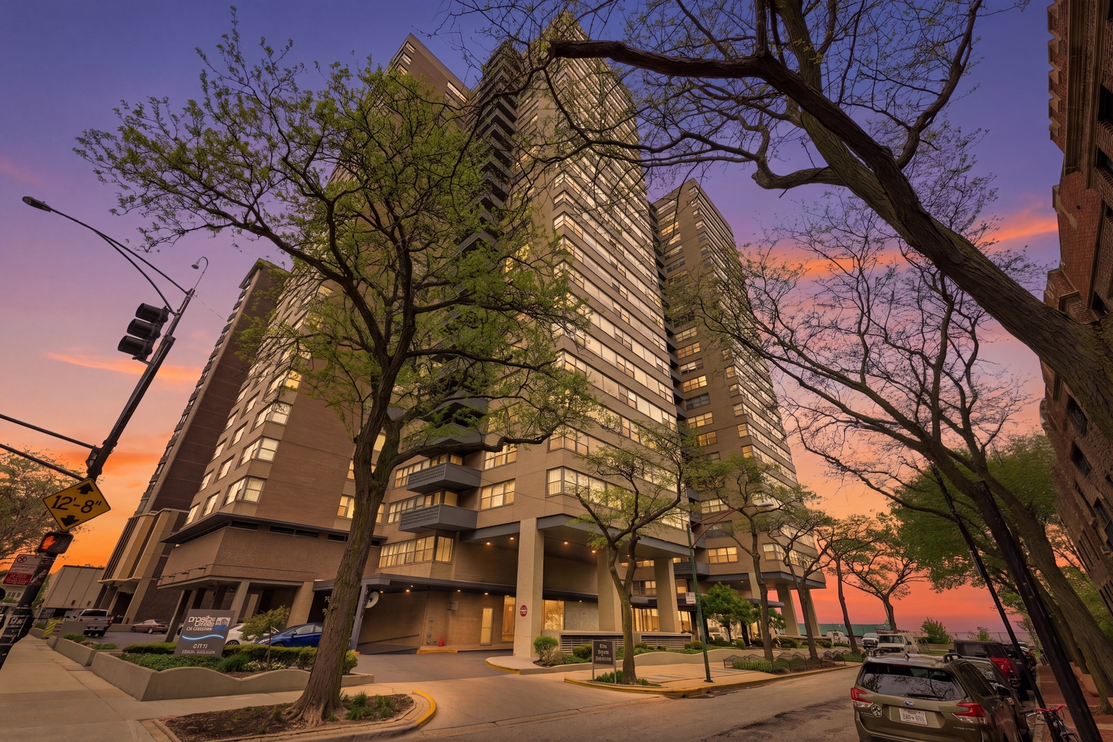 6301 N Sheridan Road #6E, Chicago, IL