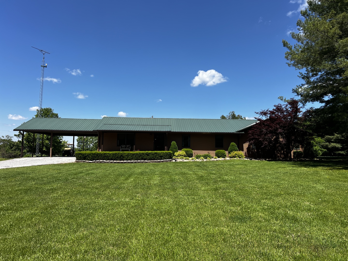 14830 N McCarty Lane, Mt Vernon, IL