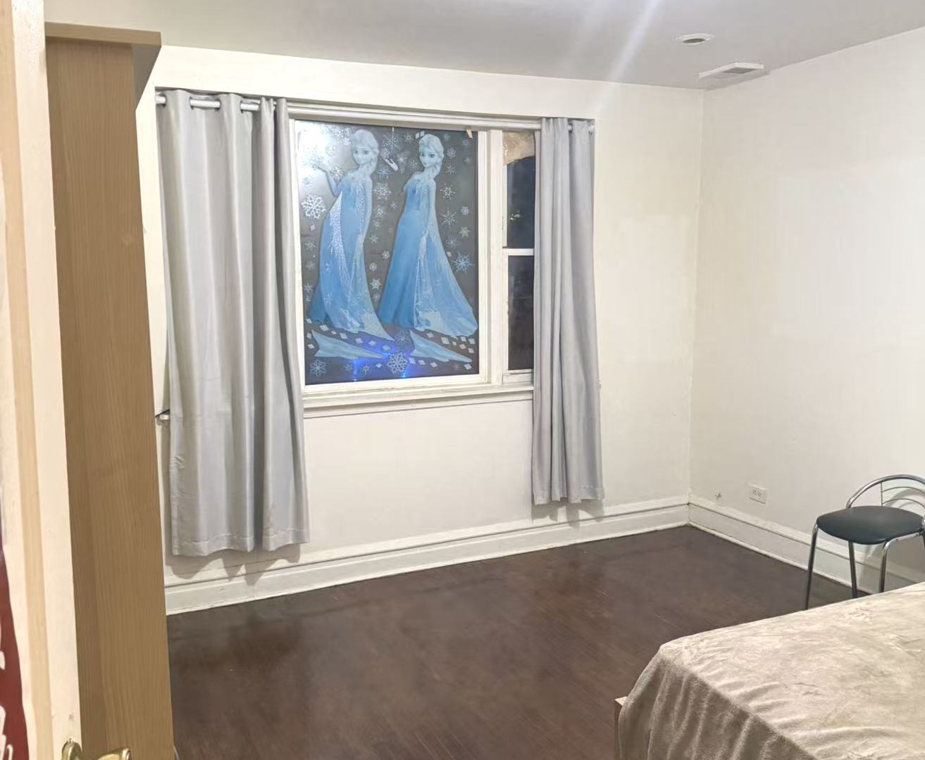 1705 W 35TH Street, Chicago, IL
