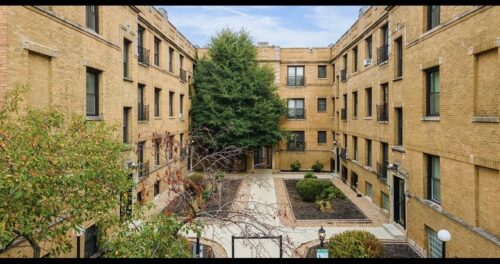 726 W Roscoe Street #2N, Chicago, IL