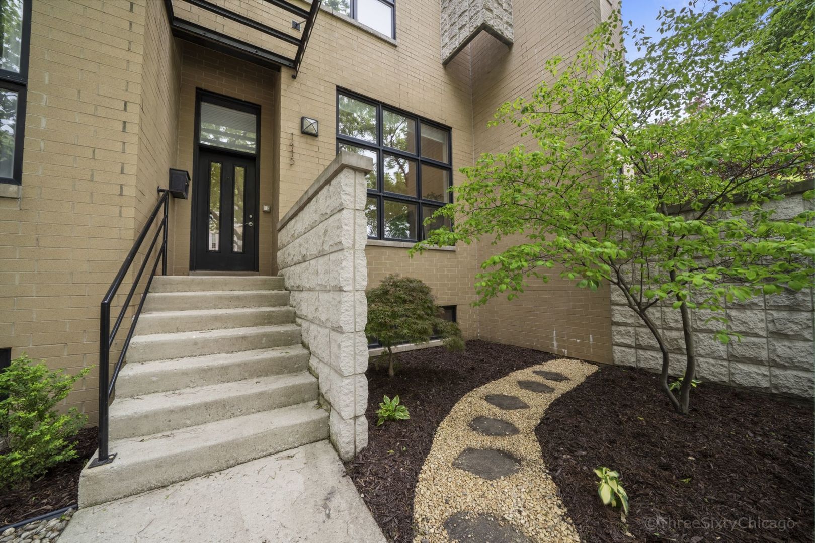 1413 N Leavitt Street, Chicago, IL