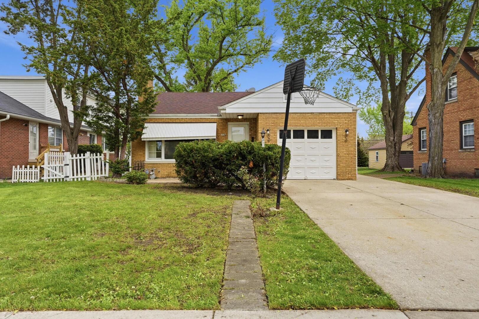 306 W Lonnquist Boulevard, Mount Prospect, IL