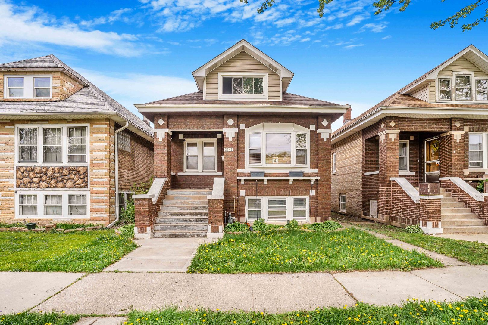 2345 Harvey Avenue, Berwyn, IL