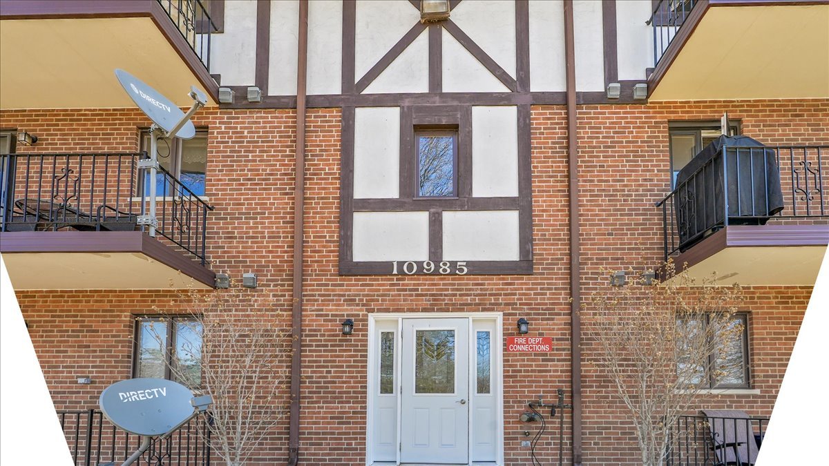 10985 S 84th Avenue #3B, Palos Hills, IL