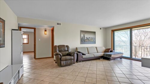 10985 S 84th Avenue #3B, Palos Hills, IL