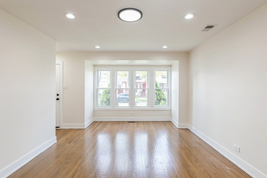 10429 S Indiana Avenue, Chicago, IL
