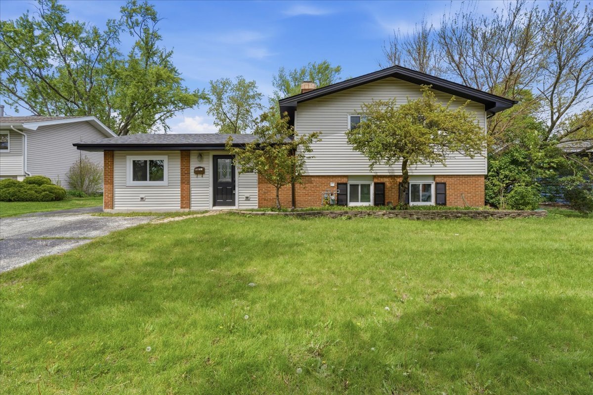 630 Bode Road, Hoffman Estates, IL