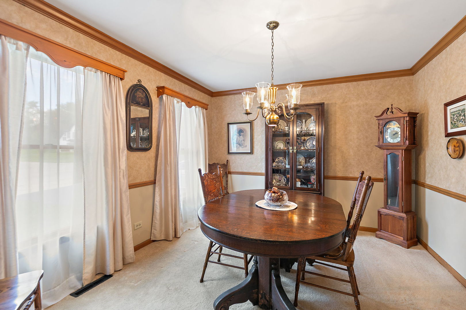 1045 Helen Drive, Algonquin, IL