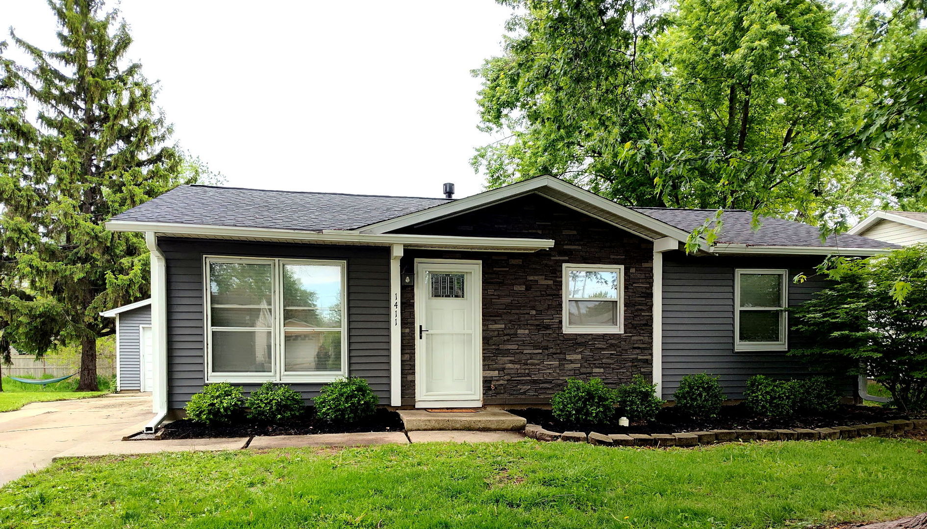 1411 Dillon Drive, Normal, IL