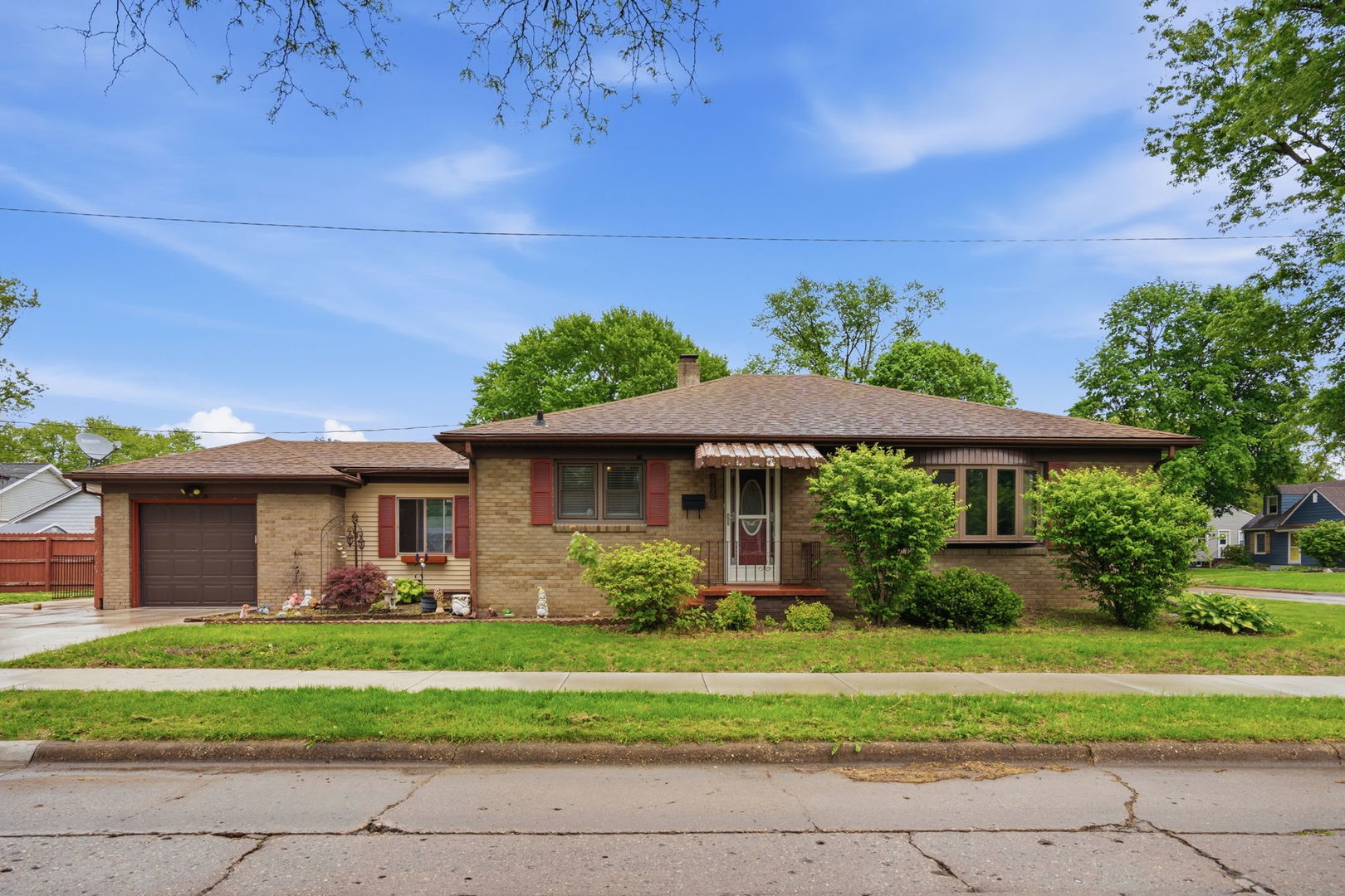 2730 4th Street, Moline, IL