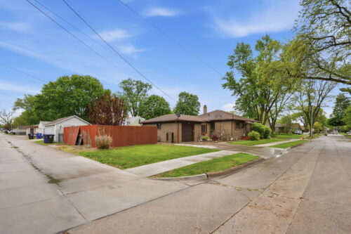 2730 4th Street, Moline, IL