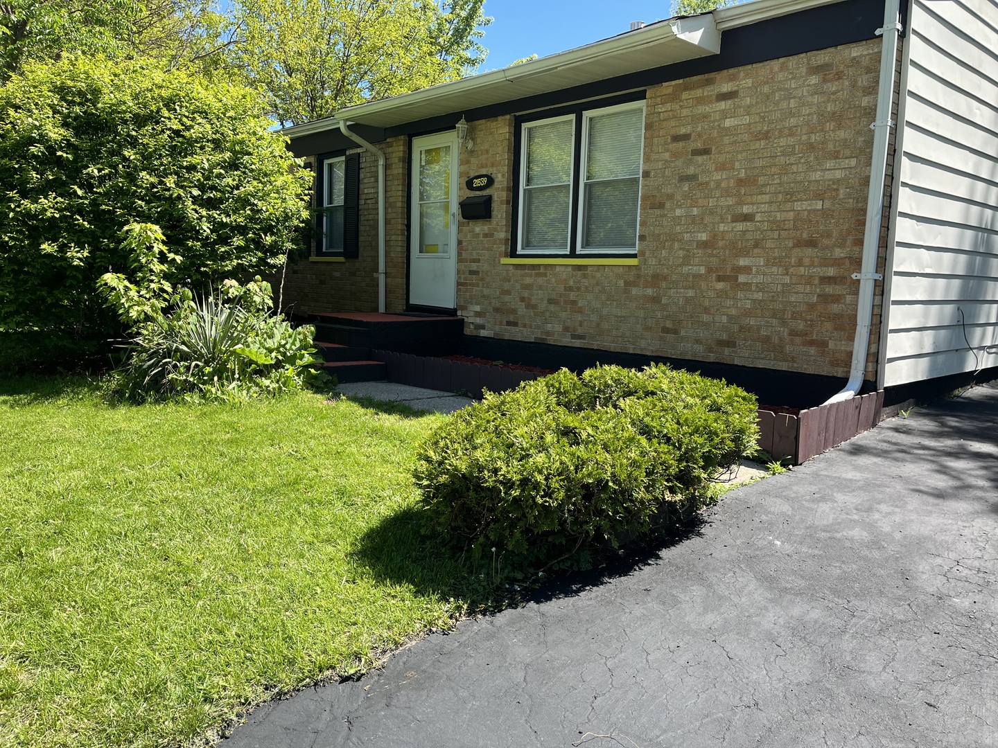 21539 Gailine Avenue, Sauk Village, IL