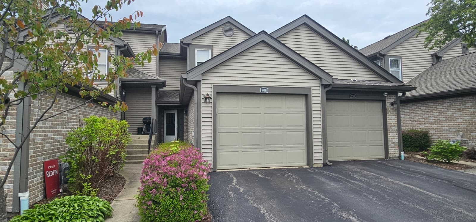 988 Butter Creek Court #4ND, Hoffman Estates, IL