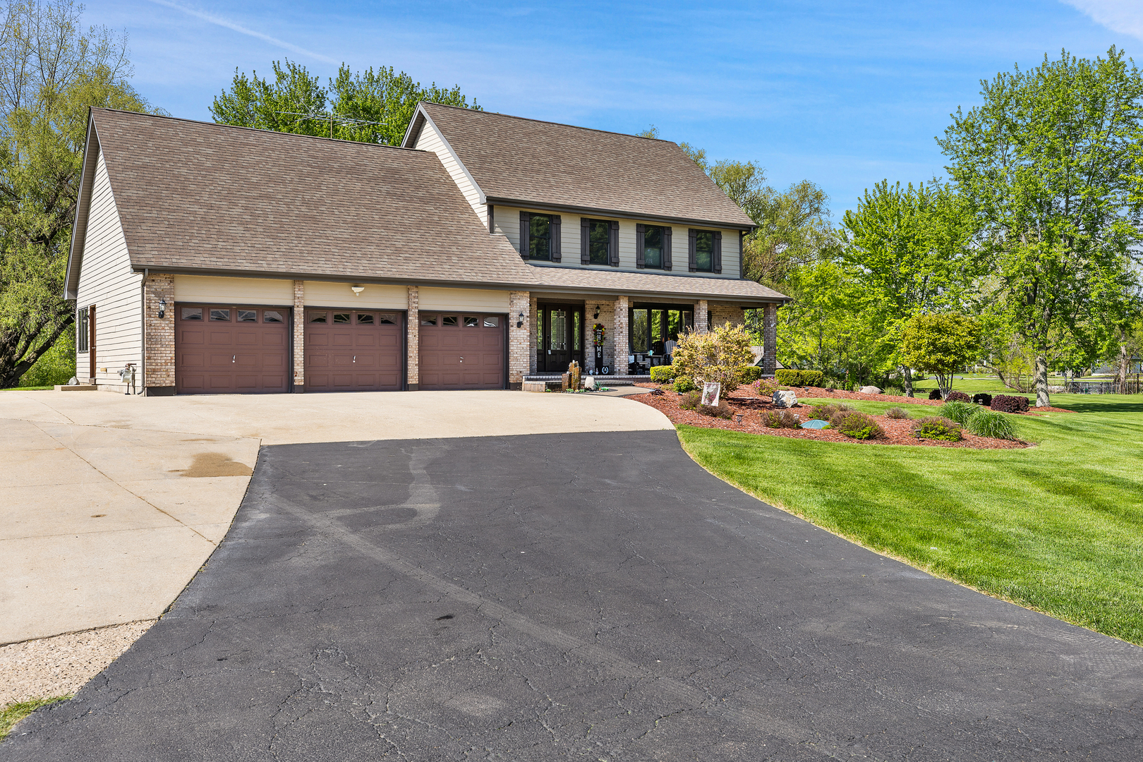 13N470 Chisholm Trail, Elgin, IL