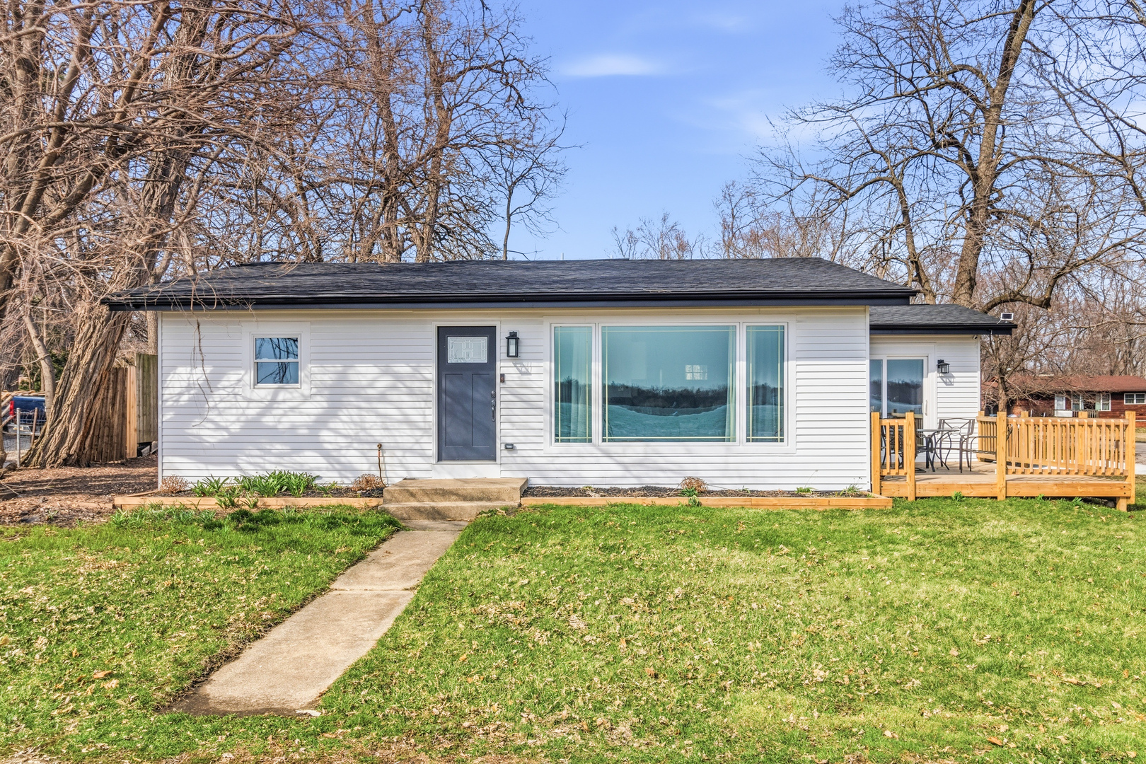 28576 N Parkview Drive, Island Lake, IL