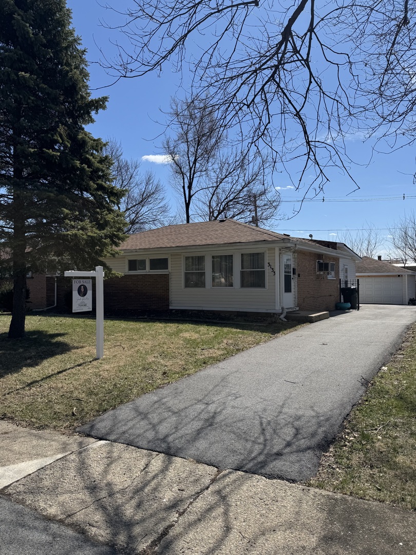 3133 Stafford Drive, Markham, IL