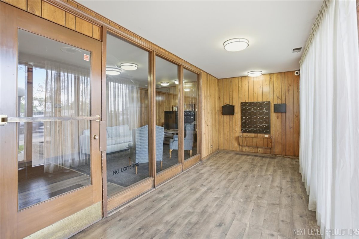 7730 Dempster Street #205, Morton Grove, IL