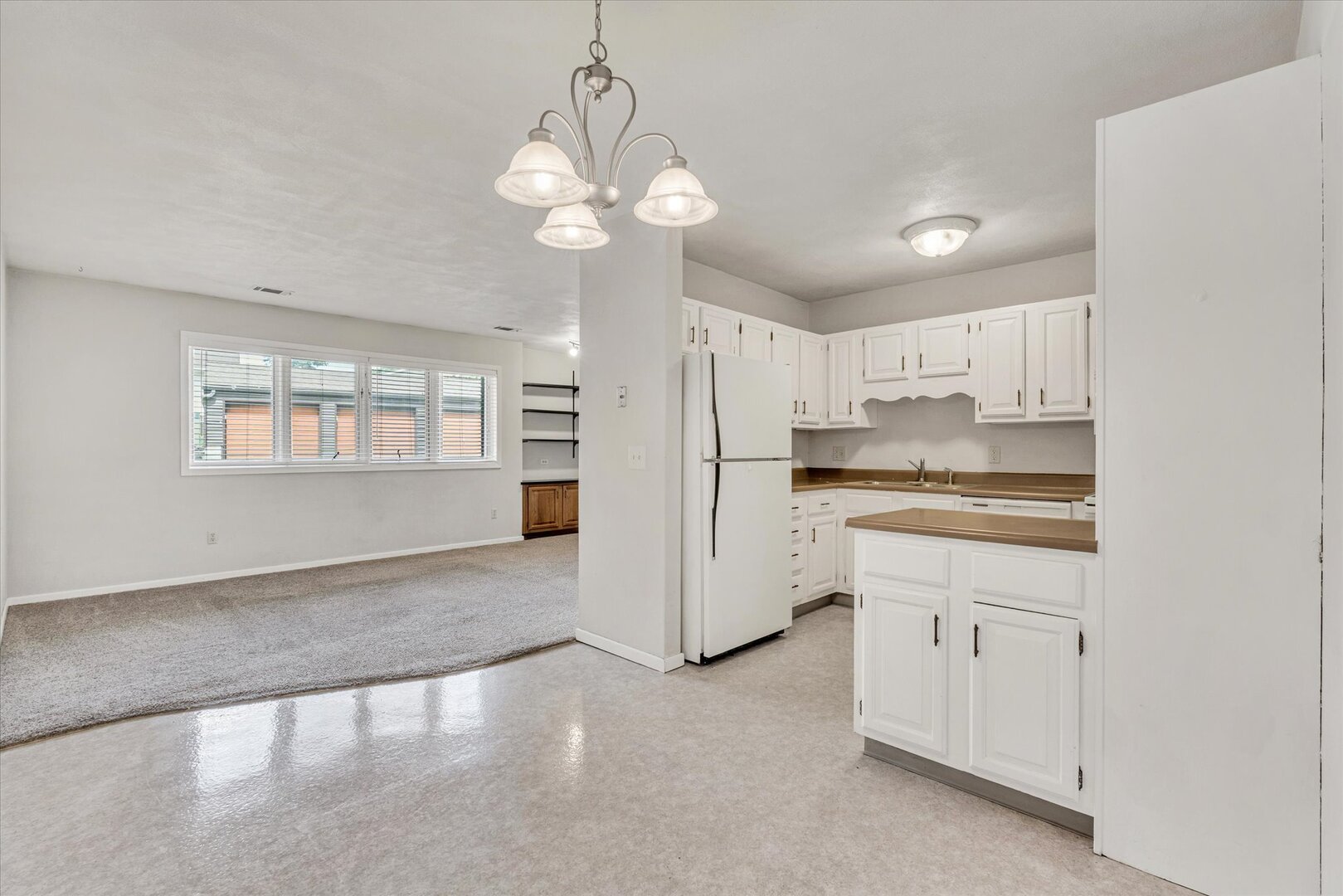 1249 48th Avenue #16, East Moline, IL