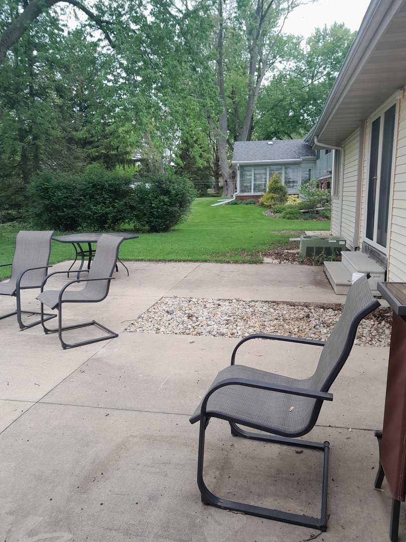 1503 Lakewood Drive, Mendota, IL