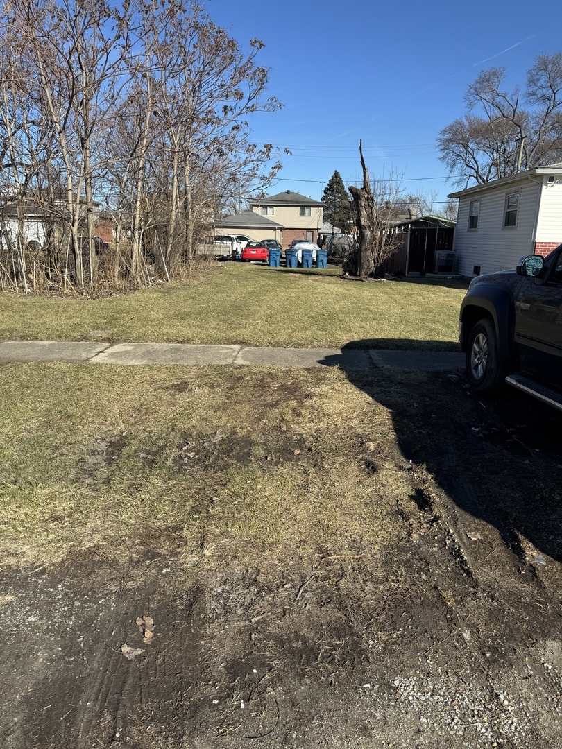 14423 Davis Avenue, Blue Island, IL