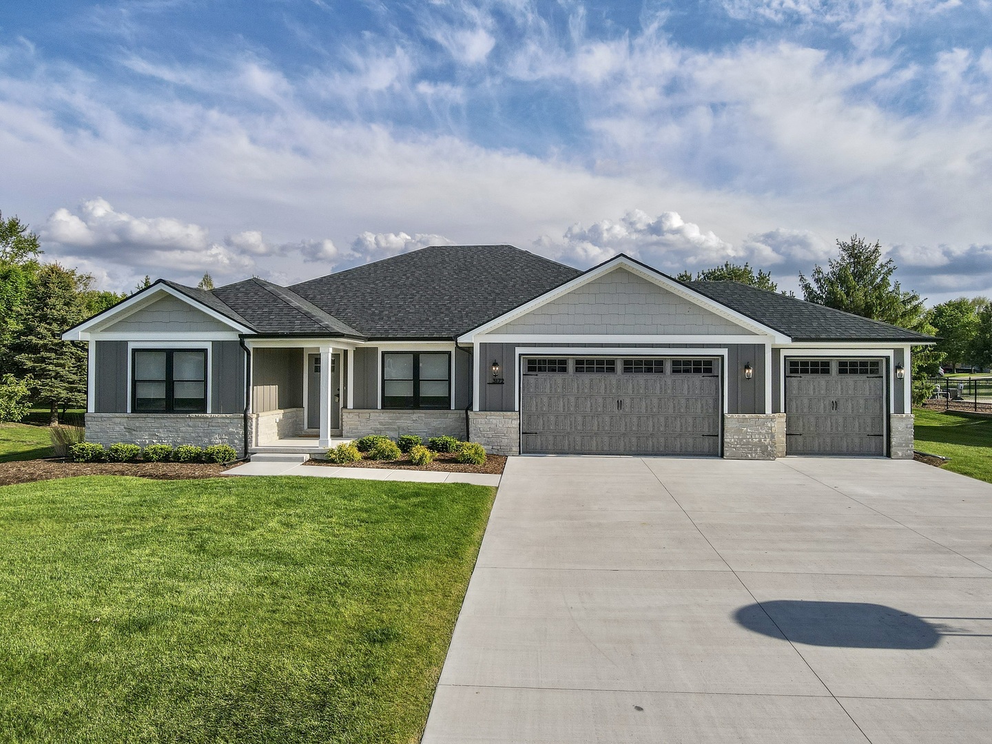 3172 Sun Valley Drive, Kankakee, IL