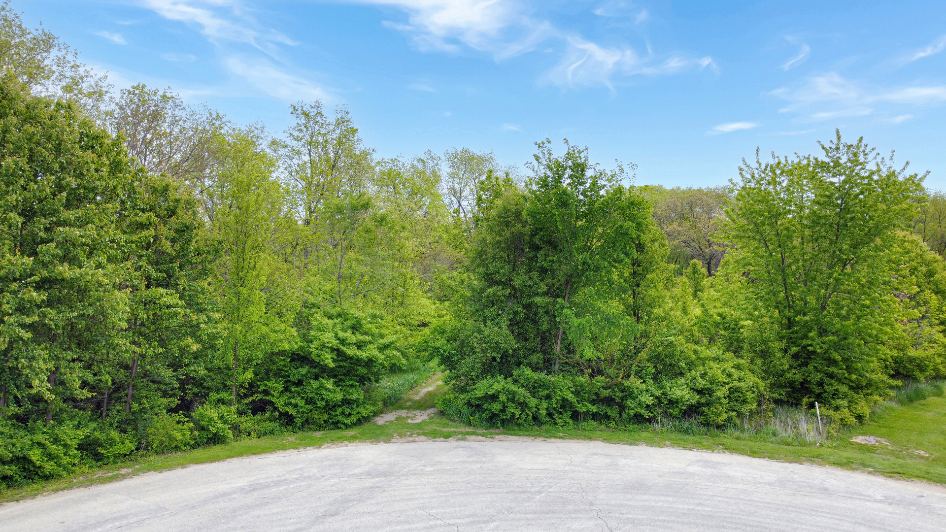 2390 N 4059th Road, Sheridan, IL