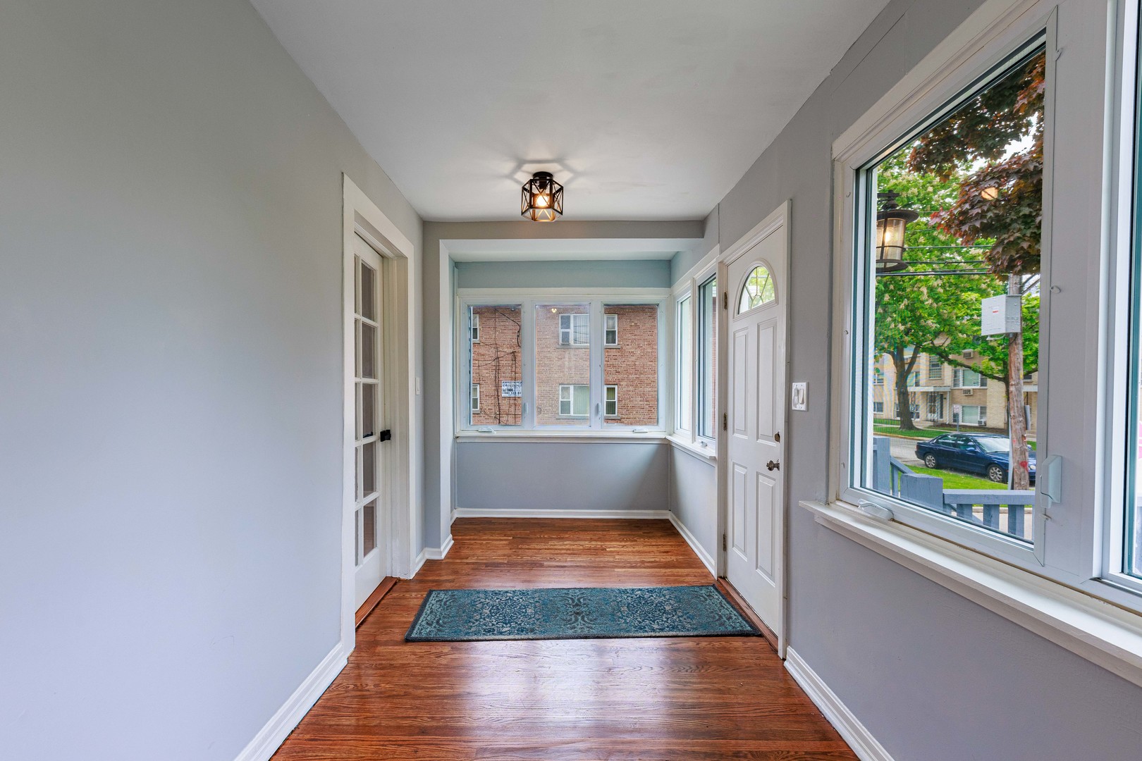 2527 Westover Avenue, North Riverside, IL