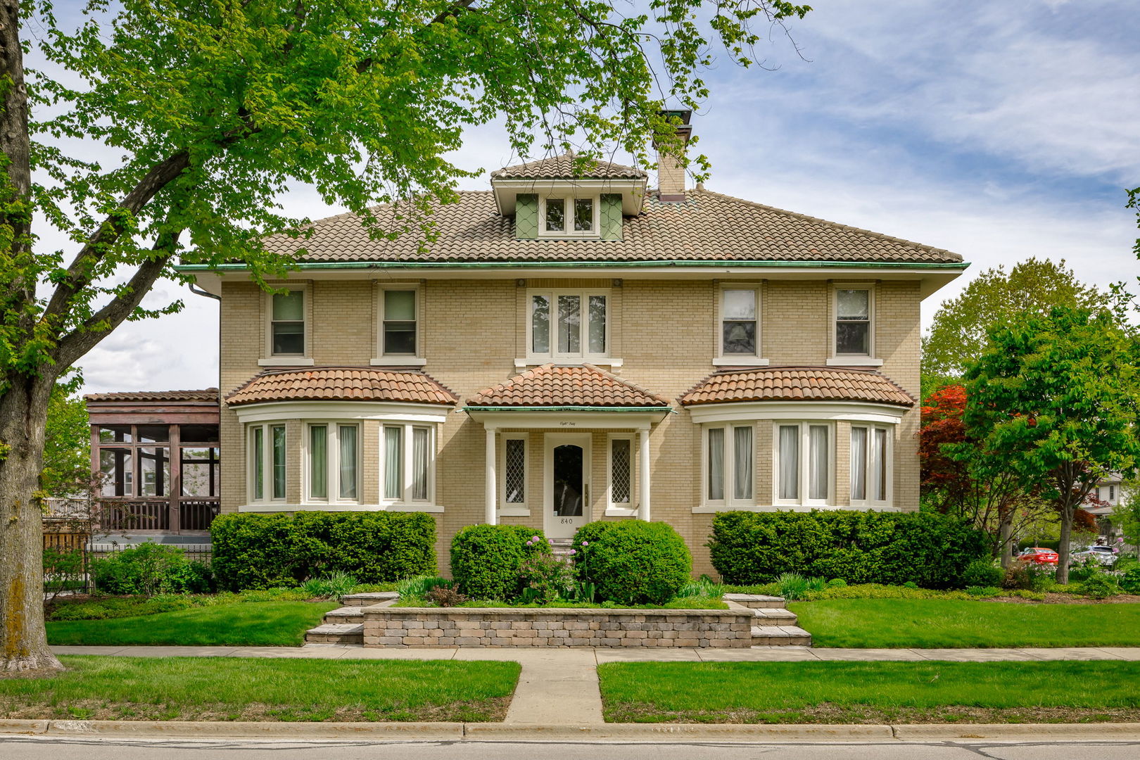 840 Augusta Boulevard, Oak Park, IL