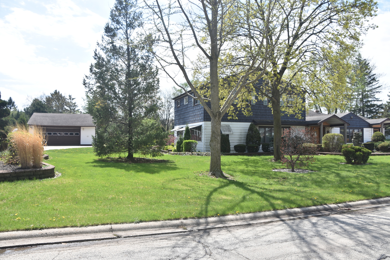 380 Forest Preserve Drive, Wood Dale, IL