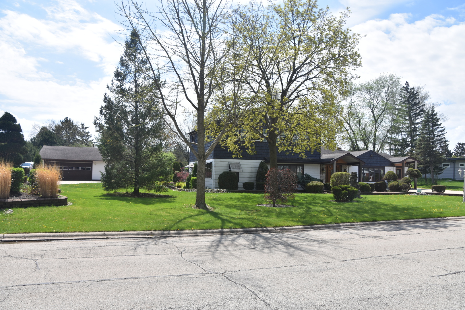 380 Forest Preserve Drive, Wood Dale, IL