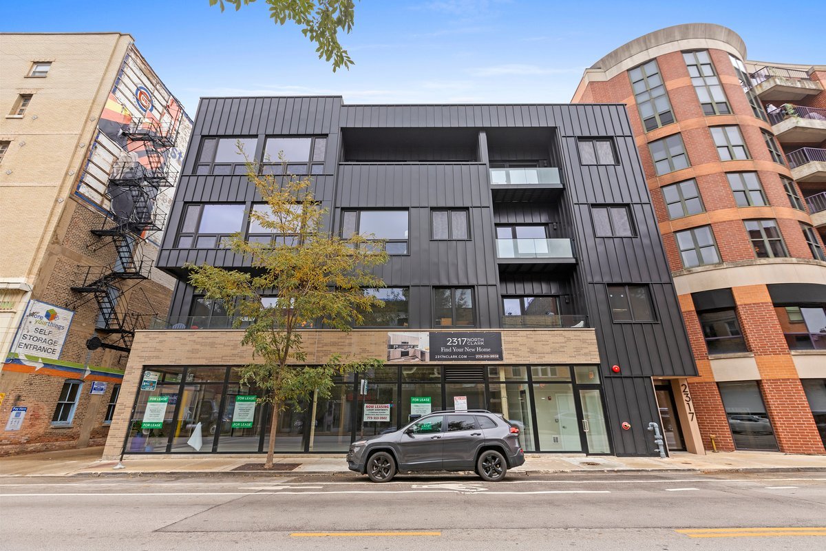 2317 N Clark Street #301, Chicago, IL