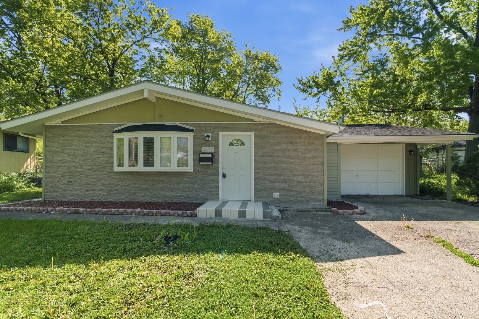 22339 Strassburg Avenue, Sauk Village, IL