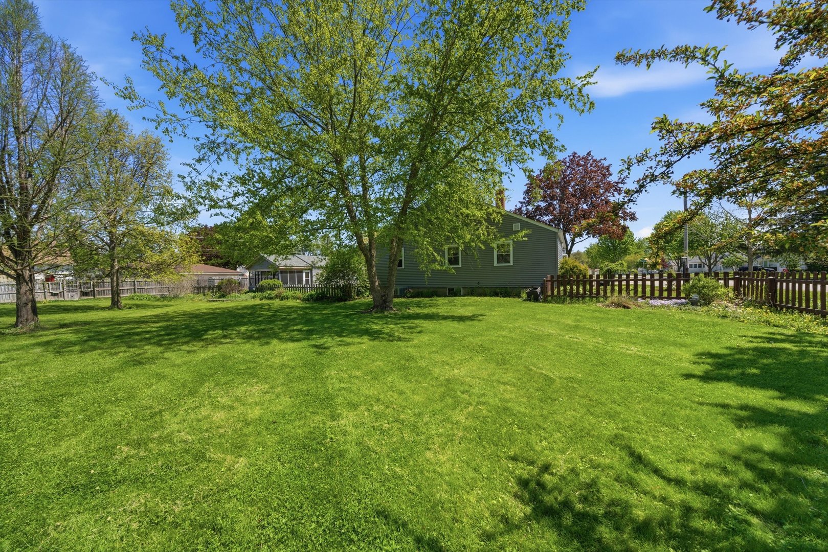 731 Wendall Avenue, West Chicago, IL