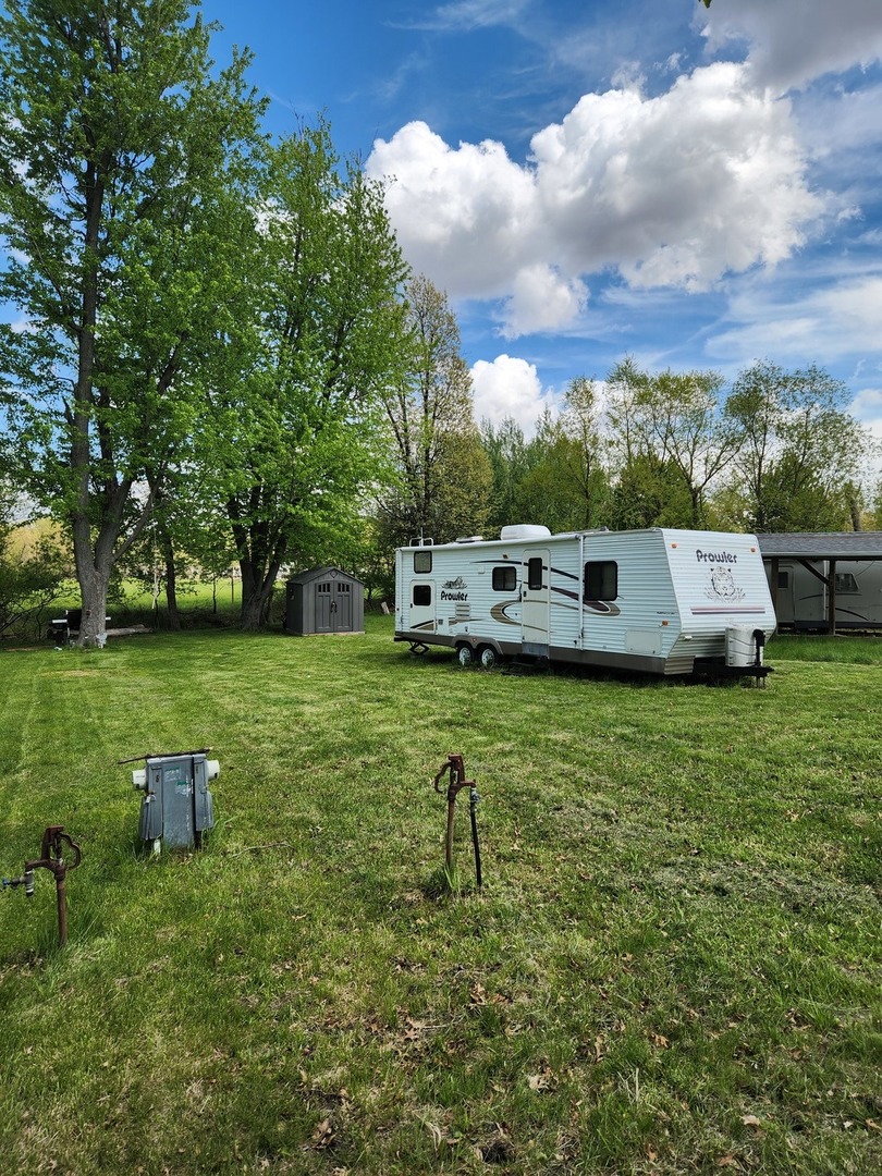 20/7 Woodhaven Lakes, Sublette, IL